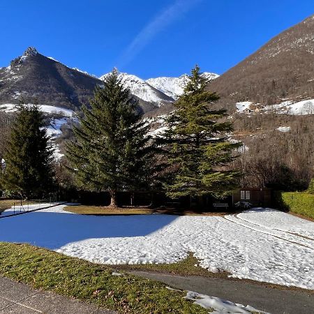 Appartamento T2 ensoleillé. Terrasse, jardin commun, vue, parking. Cauterets Esterno foto