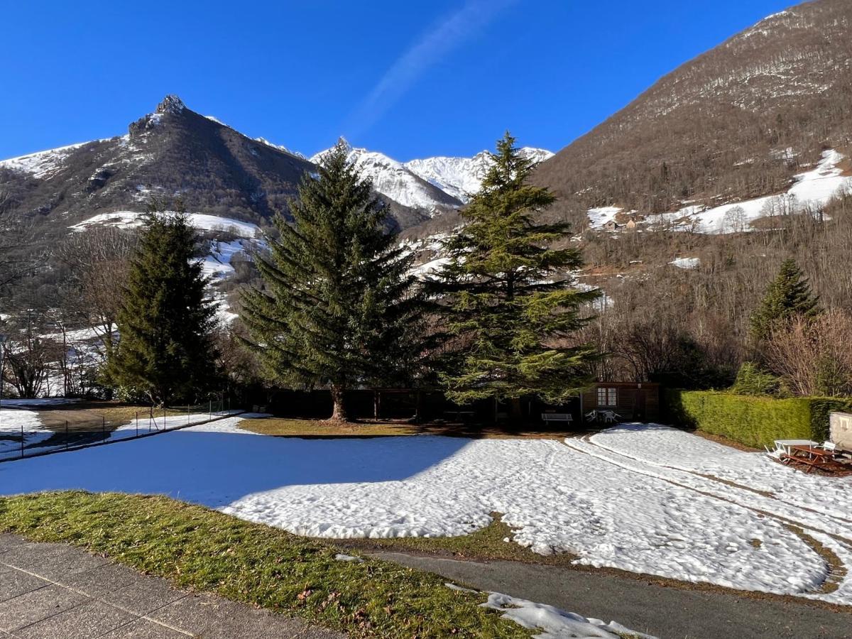 Appartamento T2 ensoleillé. Terrasse, jardin commun, vue, parking. Cauterets Esterno foto